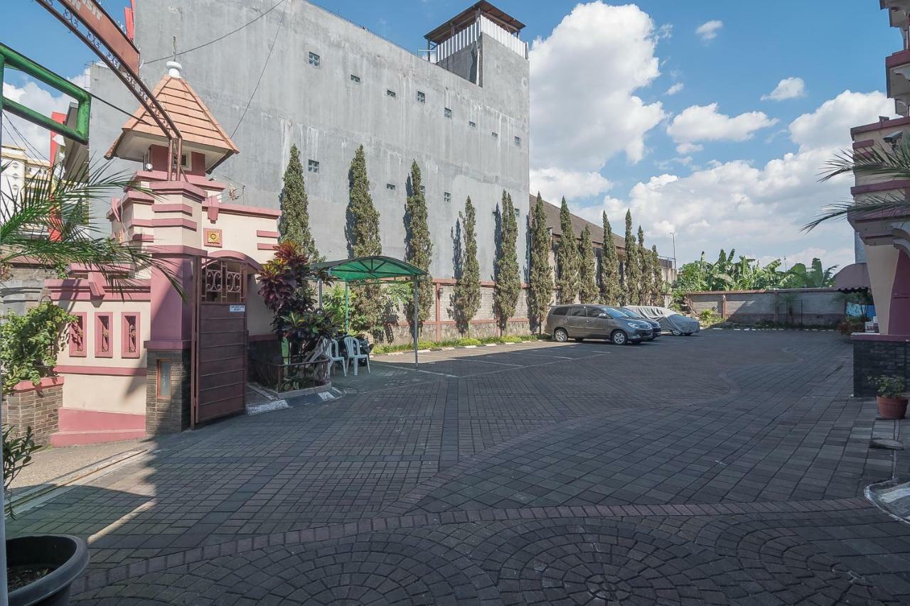 Reddoorz Near Setrasari Mall 2 Bandung Exterior foto